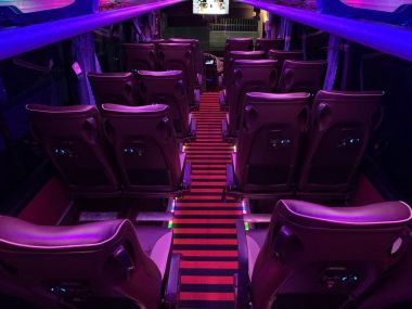 Xe 29 chỗ Universe