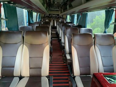 Xe 29 chỗ Universe