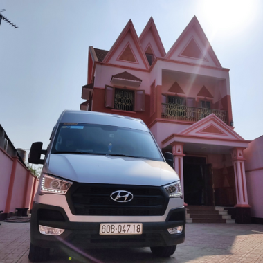 Xe 16 chỗ Huyndai Solati