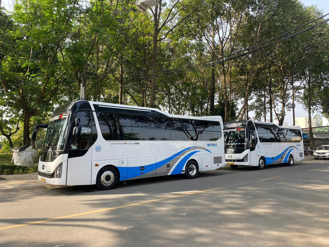 Xe 29 chỗ Universe